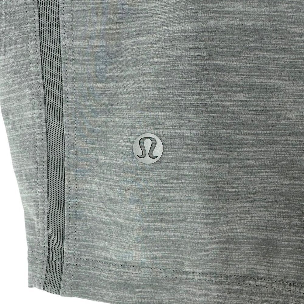 Lululemon T.H.E. Short 9" *Liner Gray Men's Size Large M7ALAS - Picture 3 of 4